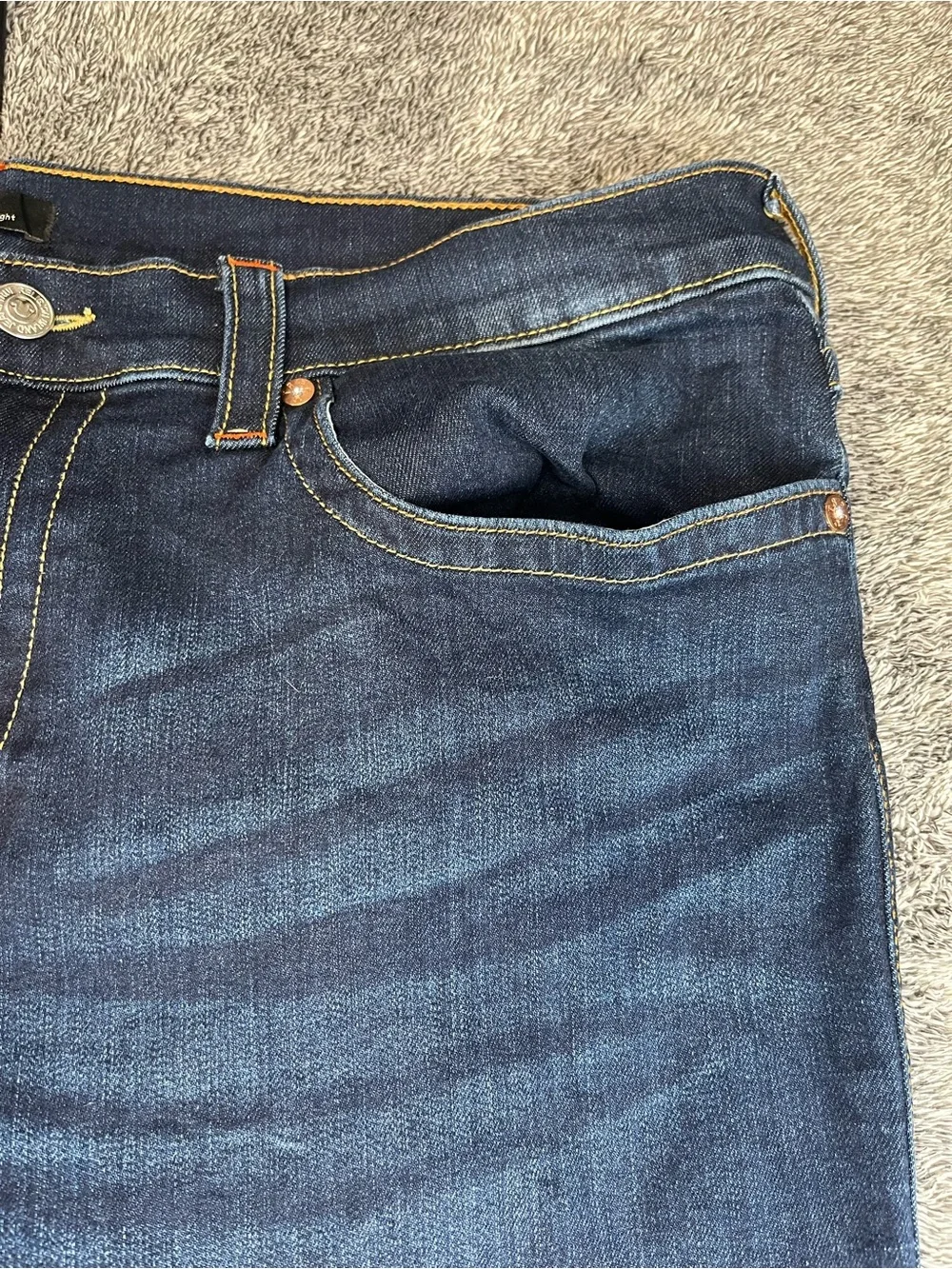True Religion Ricky Relaxed Straight Jeans Dark Wash Size 42 (Measures 44)